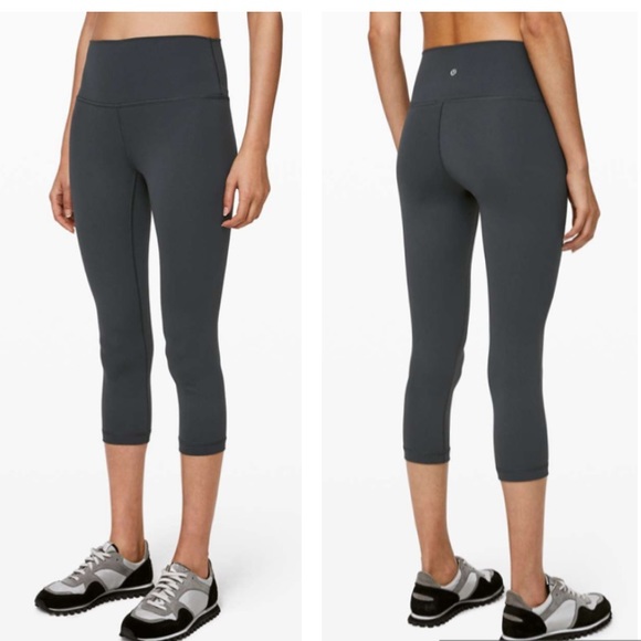 lululemon athletica Pants - Lululemon High Rise Wunder Under Crops *21”
